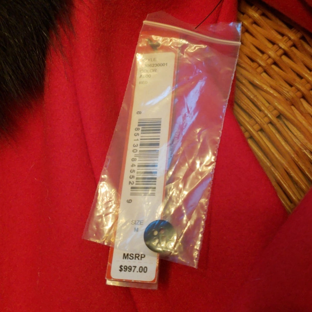 NWT! Alice + Olivia wool coat with fox fur collar - Picture 3 of 8